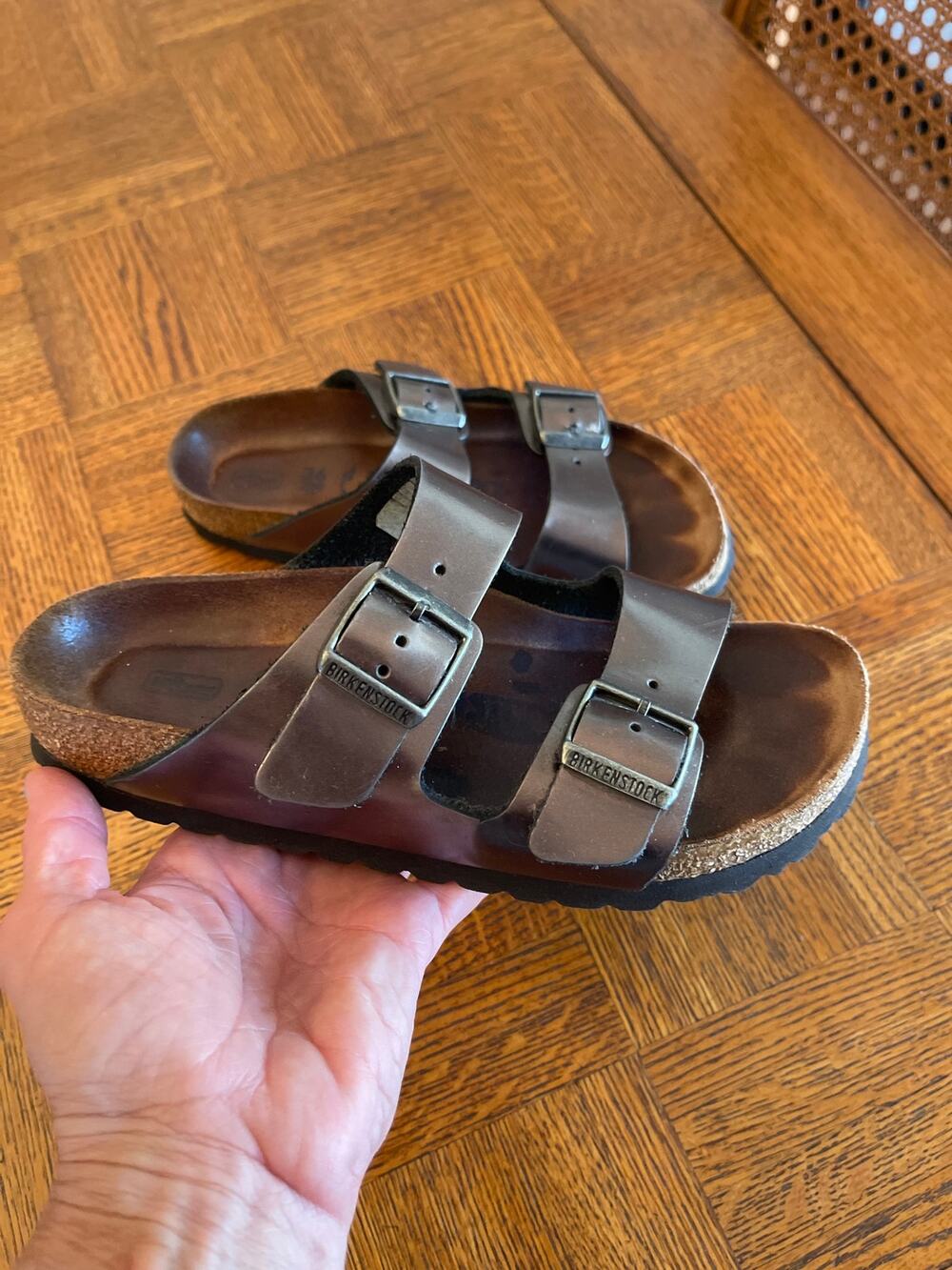 BIRKENSTOCK Arizona Soft
Footbed Bronze Metallic